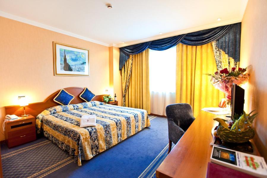 River Palace 5*